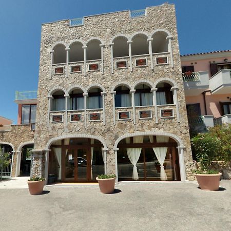 Albergo Residenziale Gli Ontani Cala Liberotto Kültér fotó